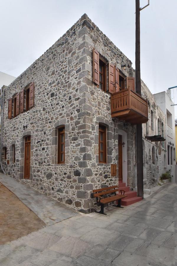 Patriko Nisyrian Guesthouse Mandraki  ภายนอก รูปภาพ